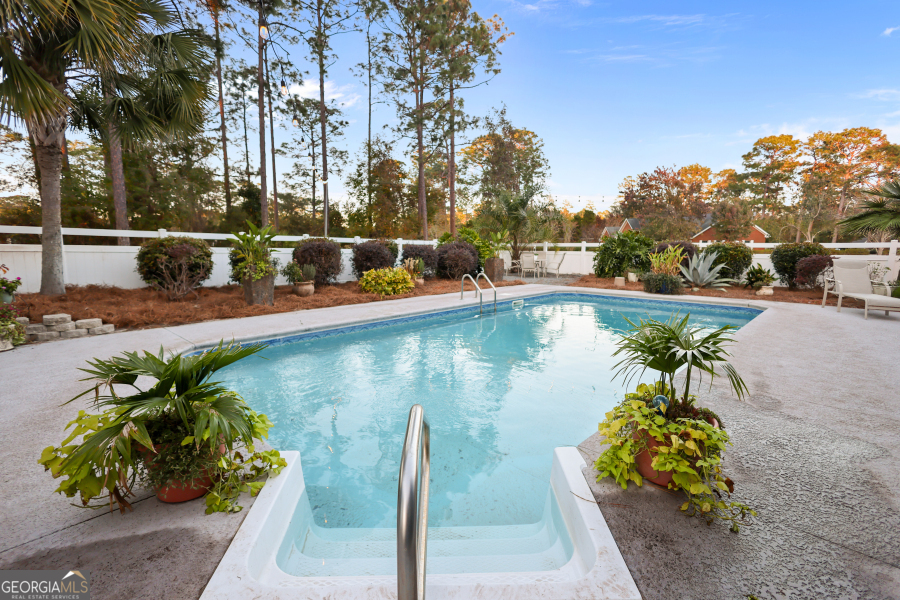 49 Pine Forest Drive Jesup GA 31546
