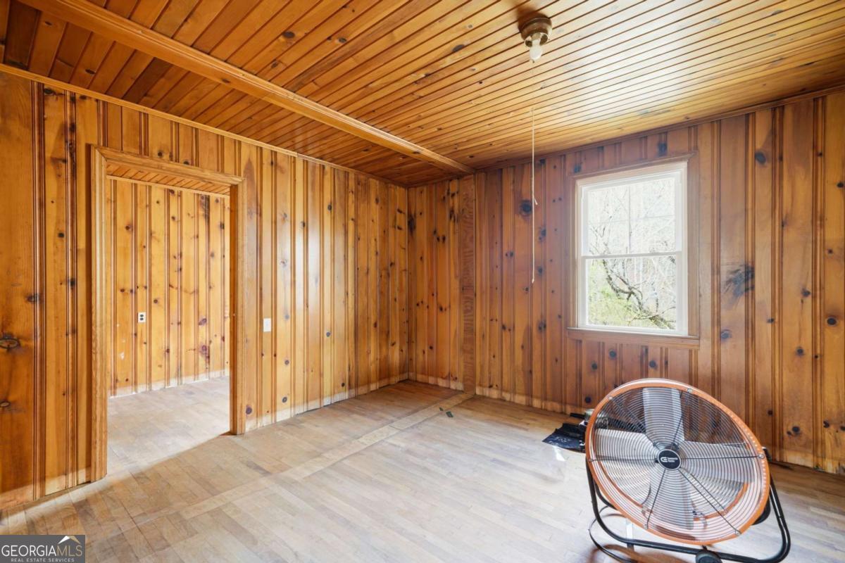 229 Seth Hyatt Road Ellijay GA 30540