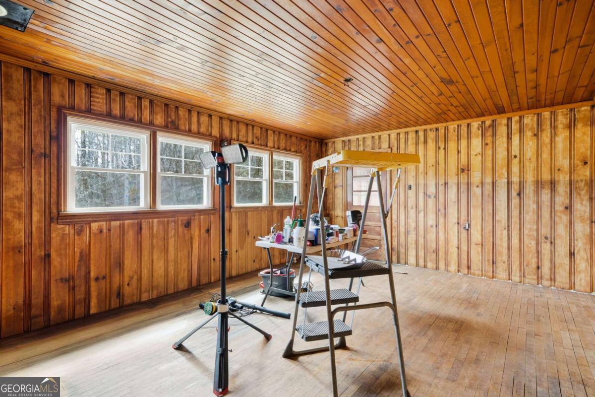 229 Seth Hyatt Road Ellijay GA 30540