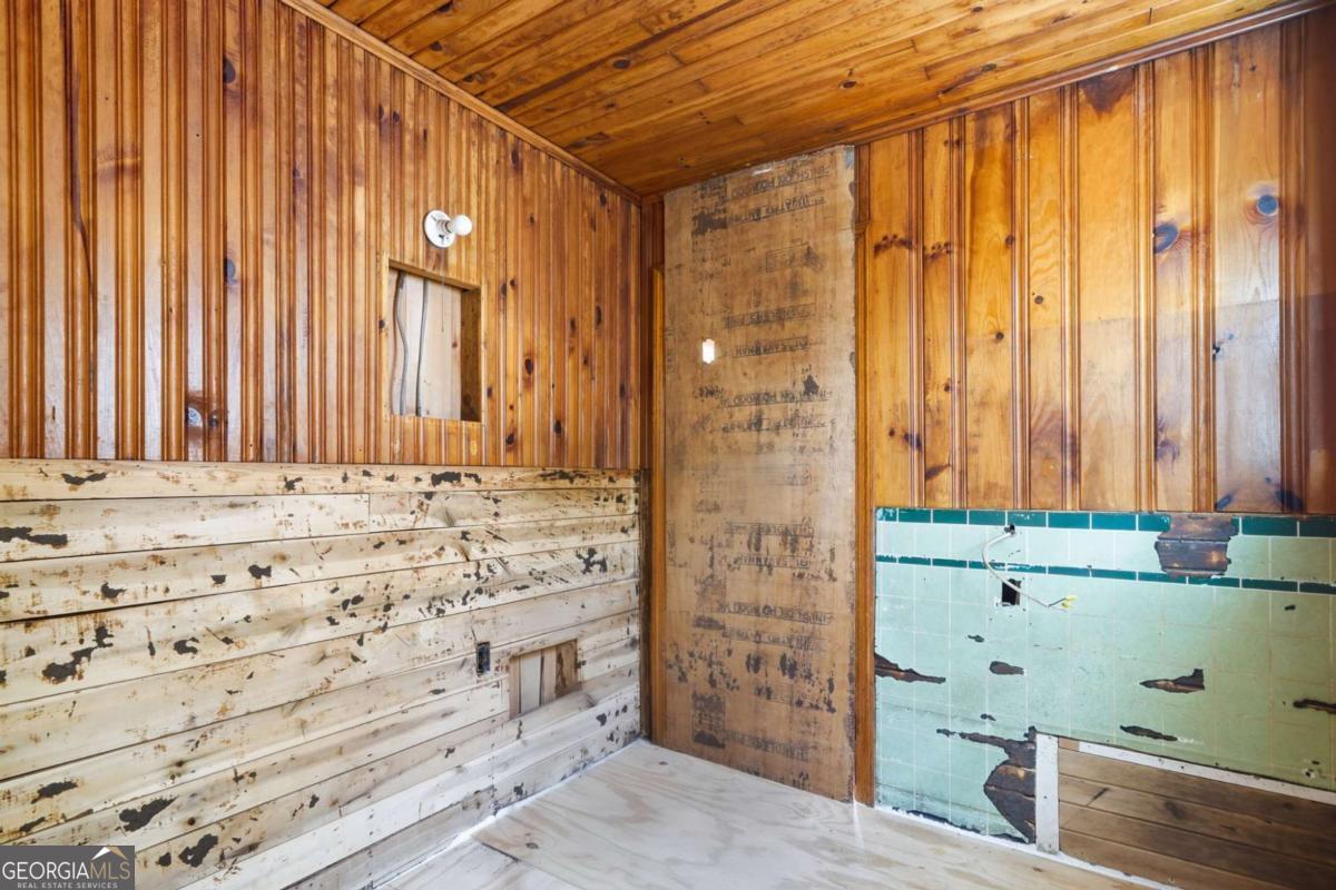 229 Seth Hyatt Road Ellijay GA 30540