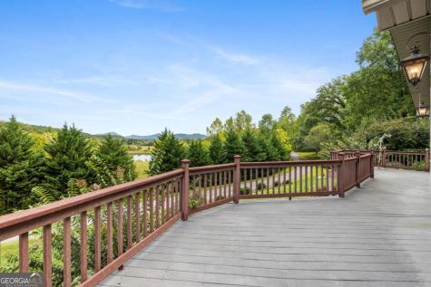 1396 Deerfield Road Young Harris GA 30582