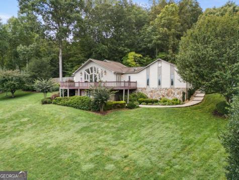 1396 Deerfield Road Young Harris GA 30582