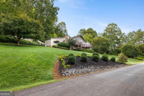 1396 Deerfield Road Young Harris GA 30582