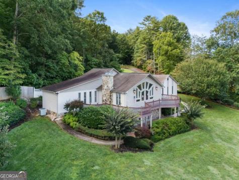 1396 Deerfield Road Young Harris GA 30582