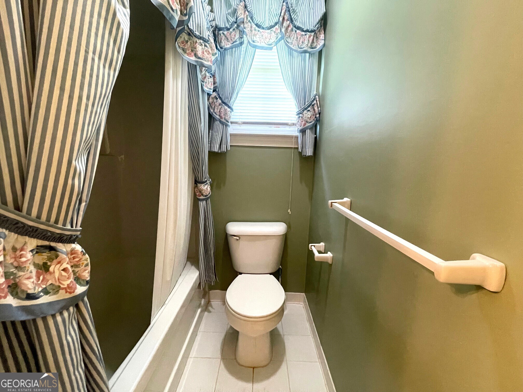 4181 Ernest Barrett Parkway Sw Marietta GA 30064