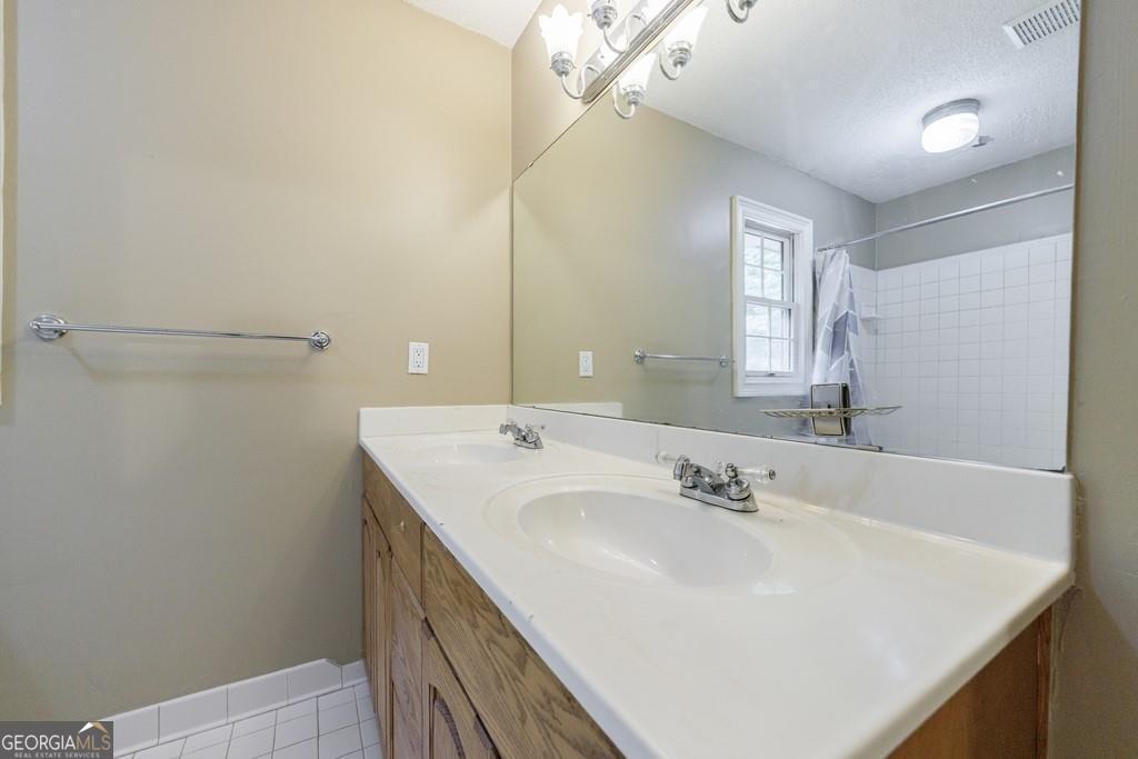 10565 Shallowford Road Roswell GA 30075