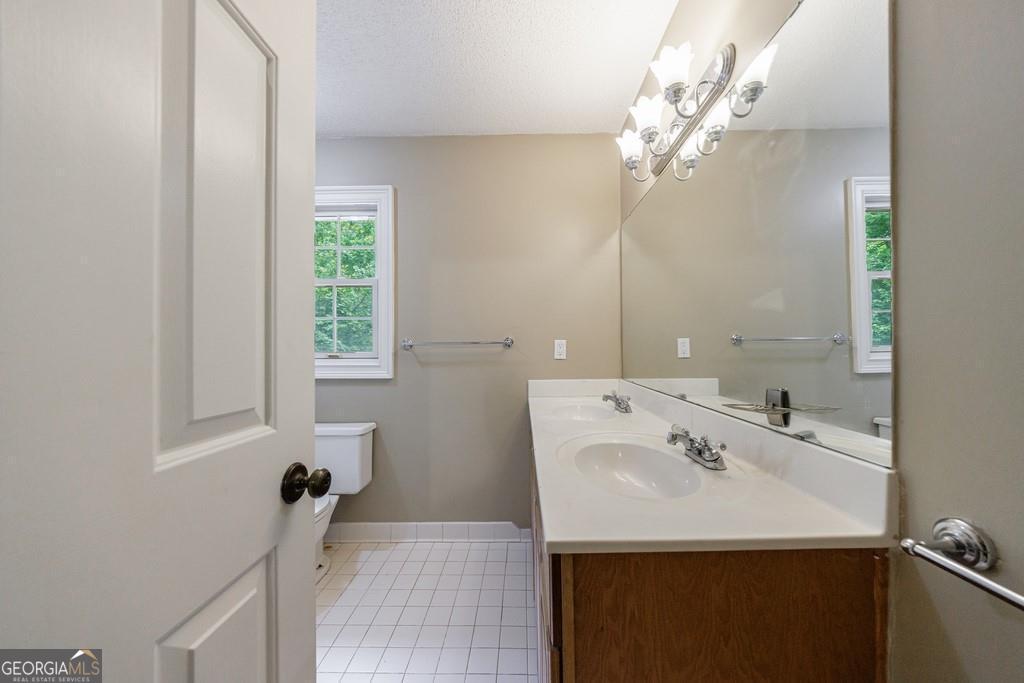 10565 Shallowford Road Roswell GA 30075