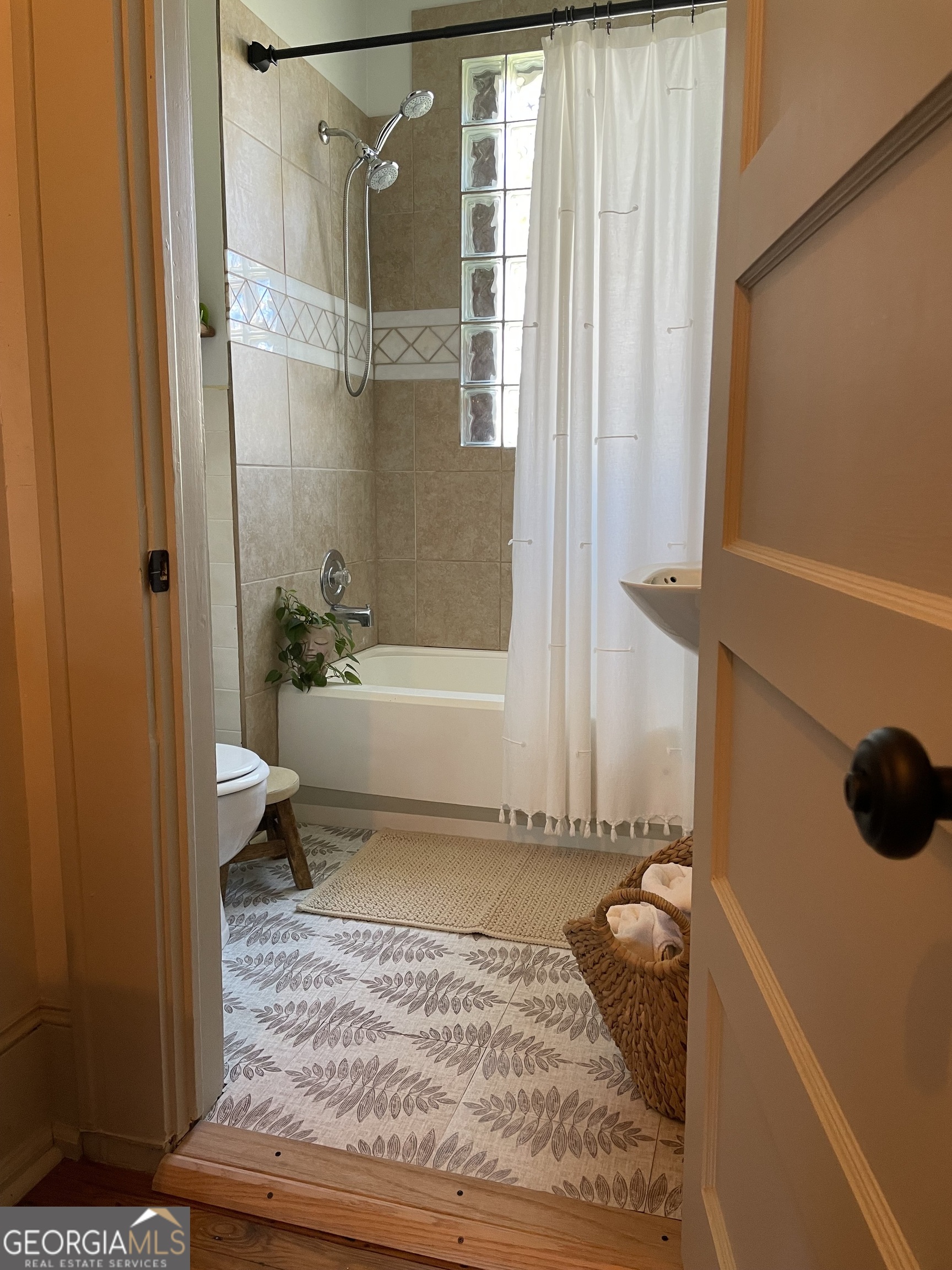 200 S Jackson Street Hartwell GA 30643