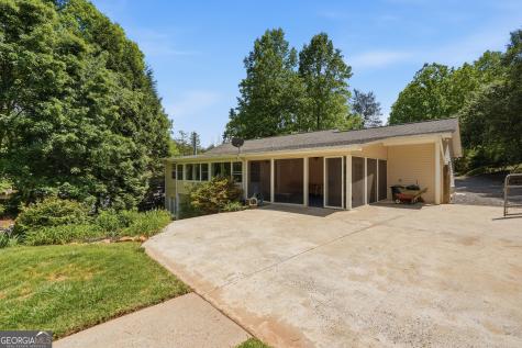 7616 Highland Oaks Drive Young Harris GA 30582
