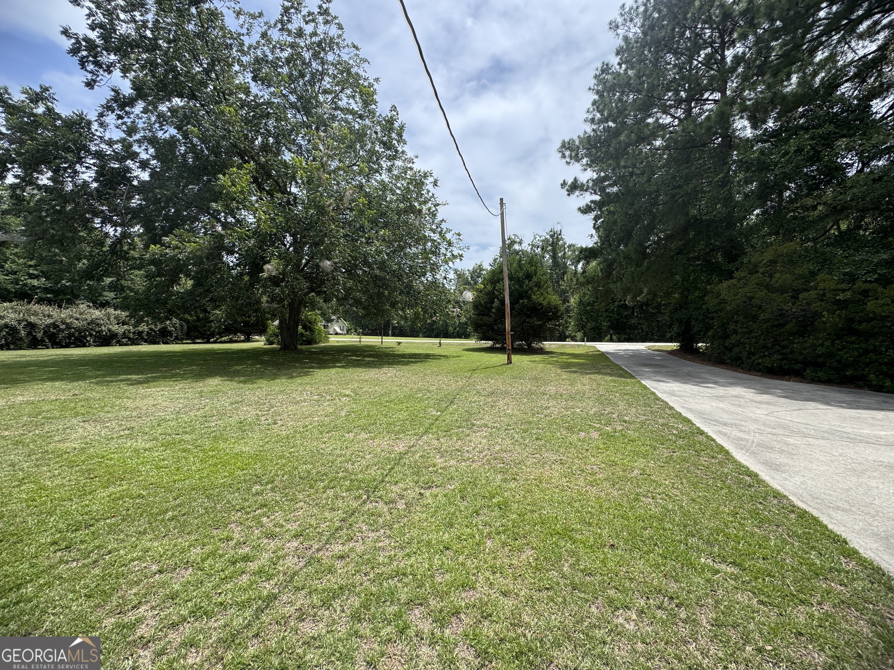7201 Bowen Road Twin City GA 30471