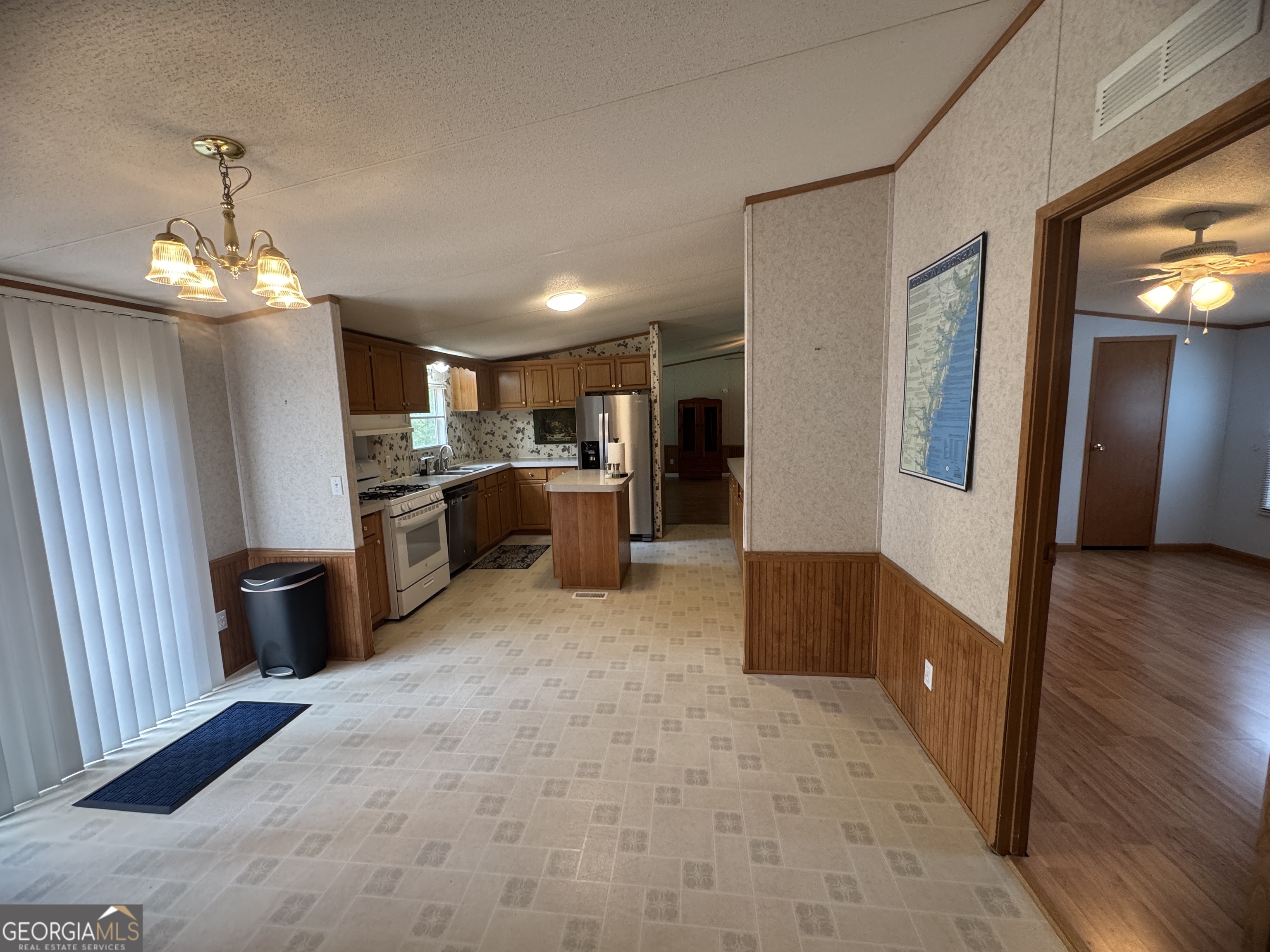 7201 Bowen Road Twin City GA 30471
