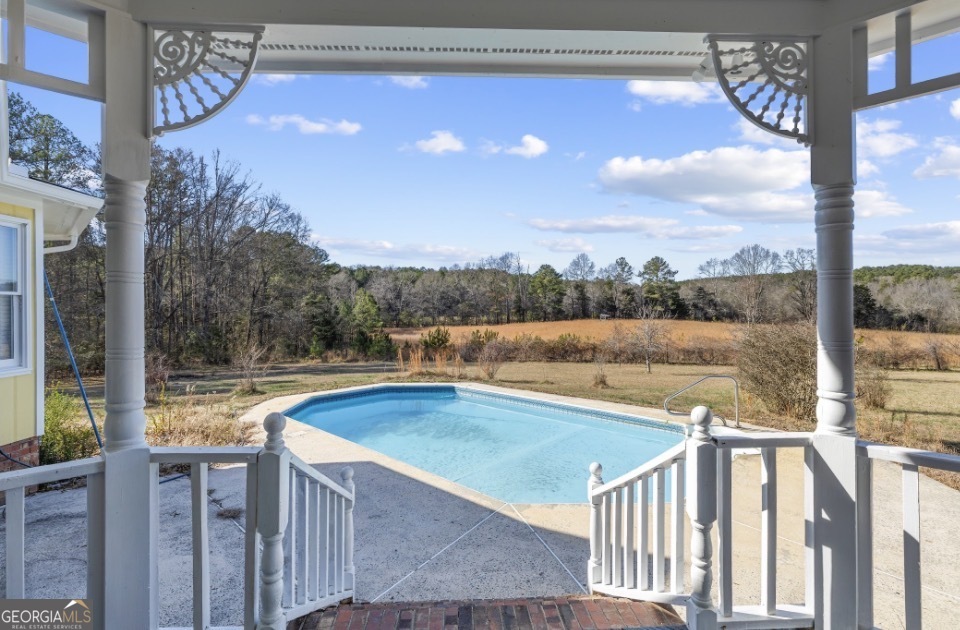 1776 Wax Road SE Silver Creek GA 30173