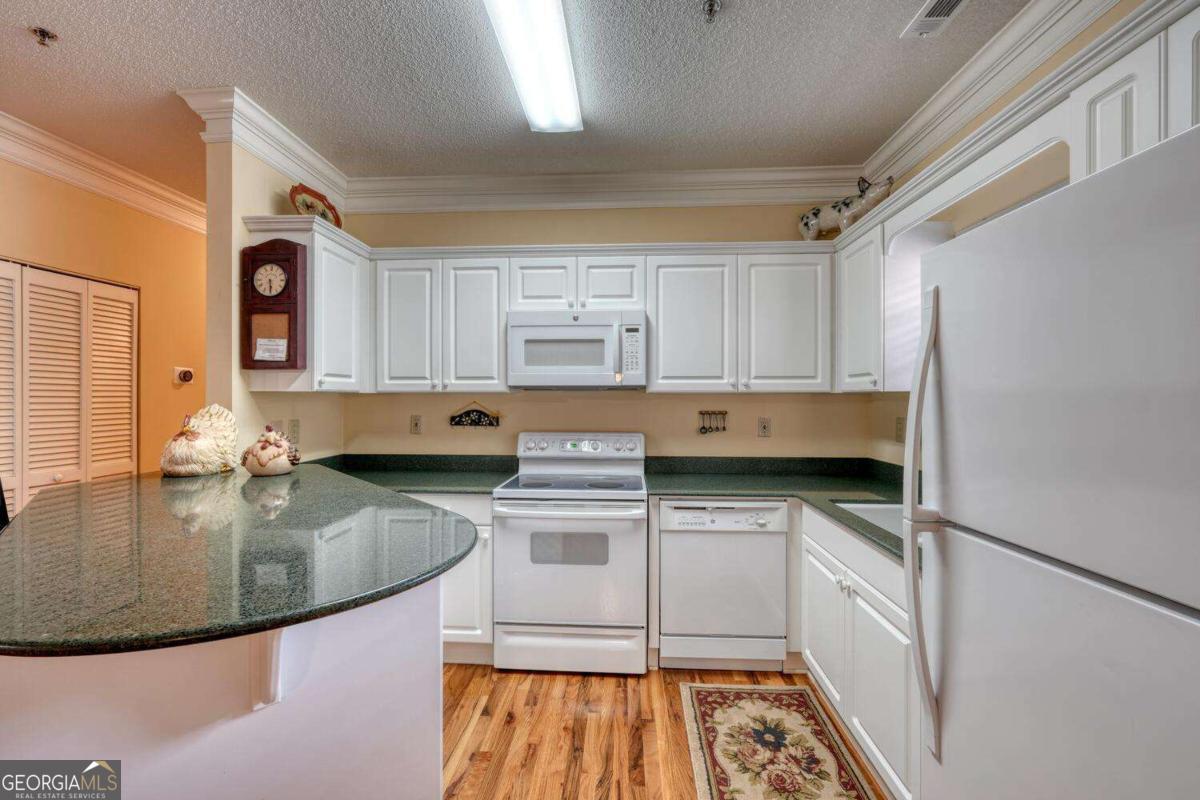 94 Gleneagle Court Clayton GA 30525