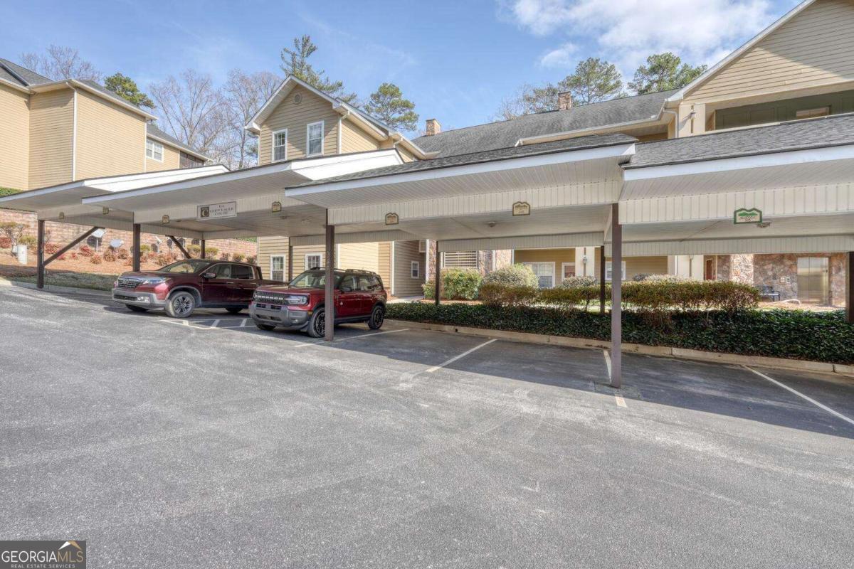 94 Gleneagle Court Clayton GA 30525