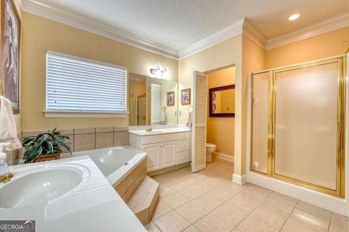 94 Gleneagle Court Clayton GA 30525