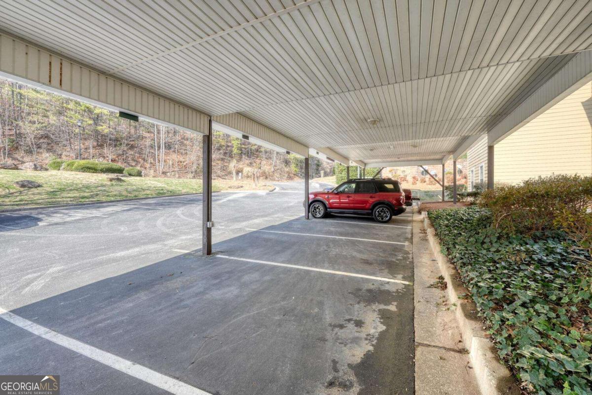 94 Gleneagle Court Clayton GA 30525