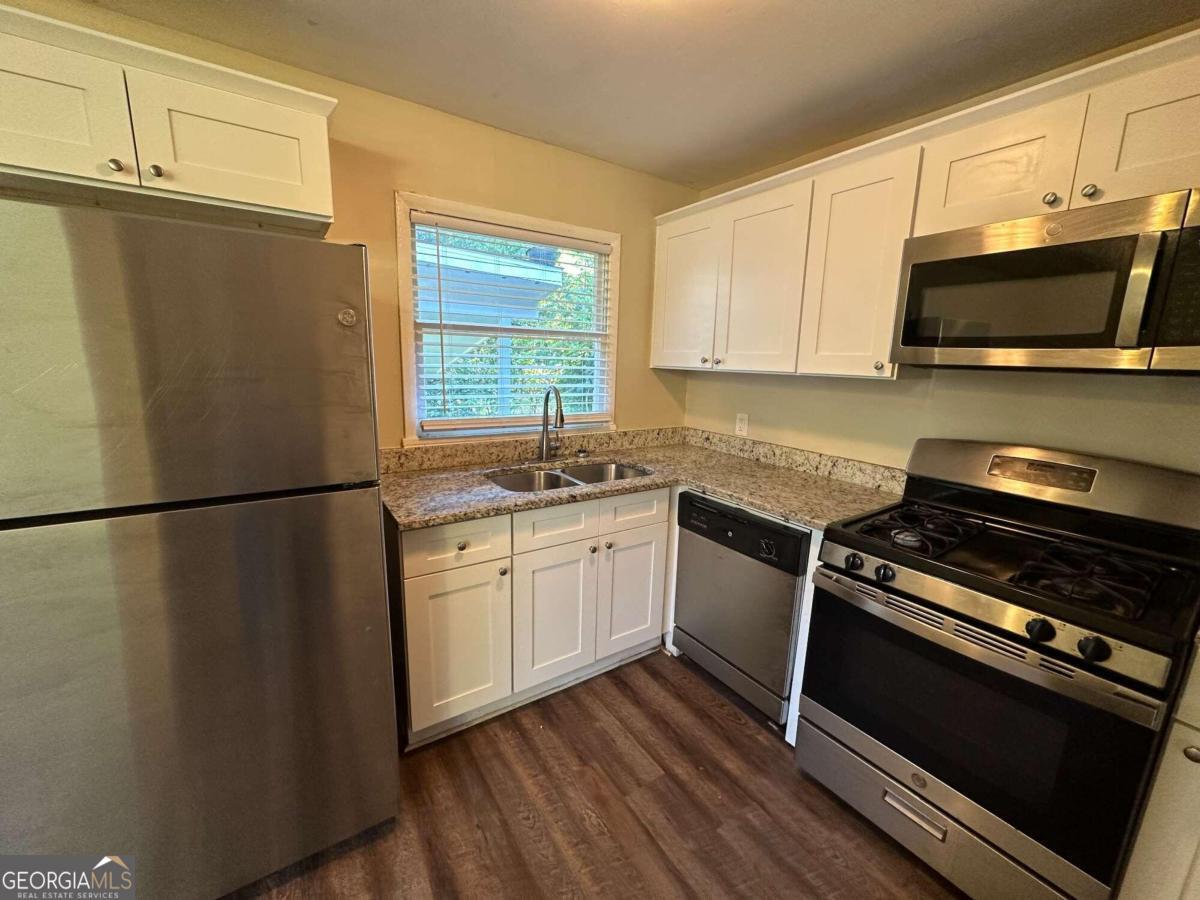 2213 Westover Drive East Point GA 30344