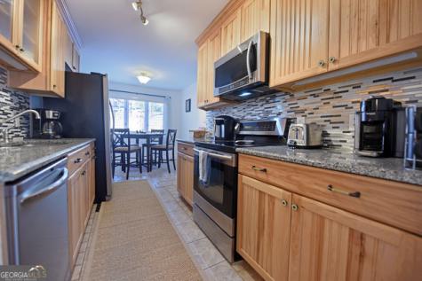 327 Brucken Strasse Helen GA 30545