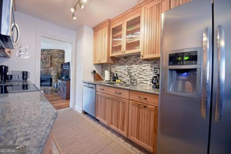 327 Brucken Strasse Helen GA 30545