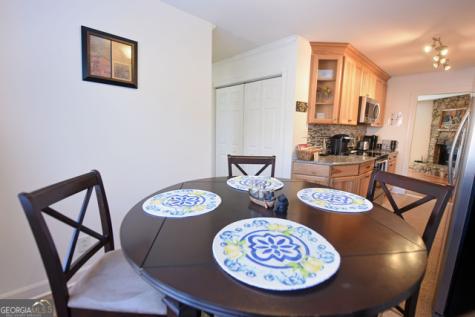 327 Brucken Strasse Helen GA 30545