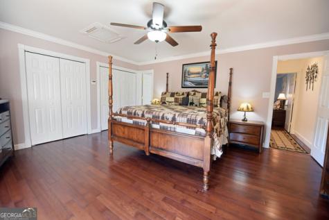 327 Brucken Strasse Helen GA 30545