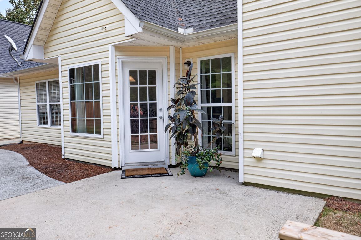 836 Winding Grove Lane Loganville GA 30052