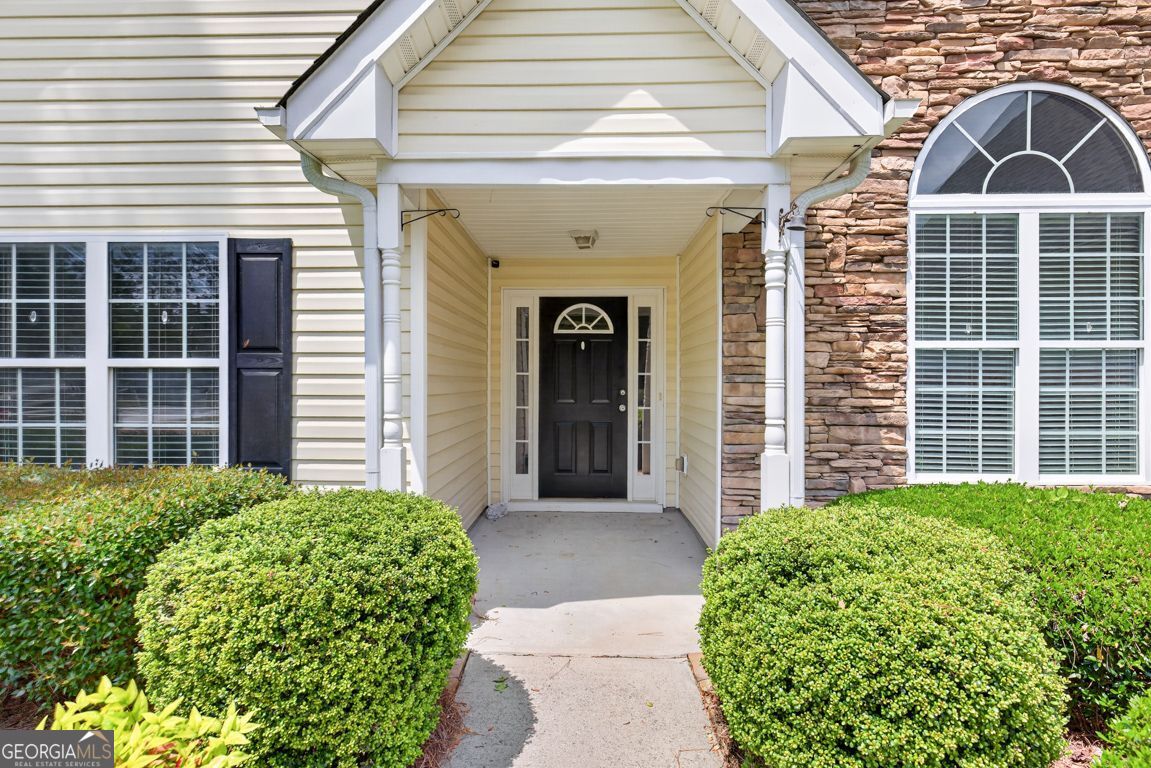 836 Winding Grove Lane Loganville GA 30052