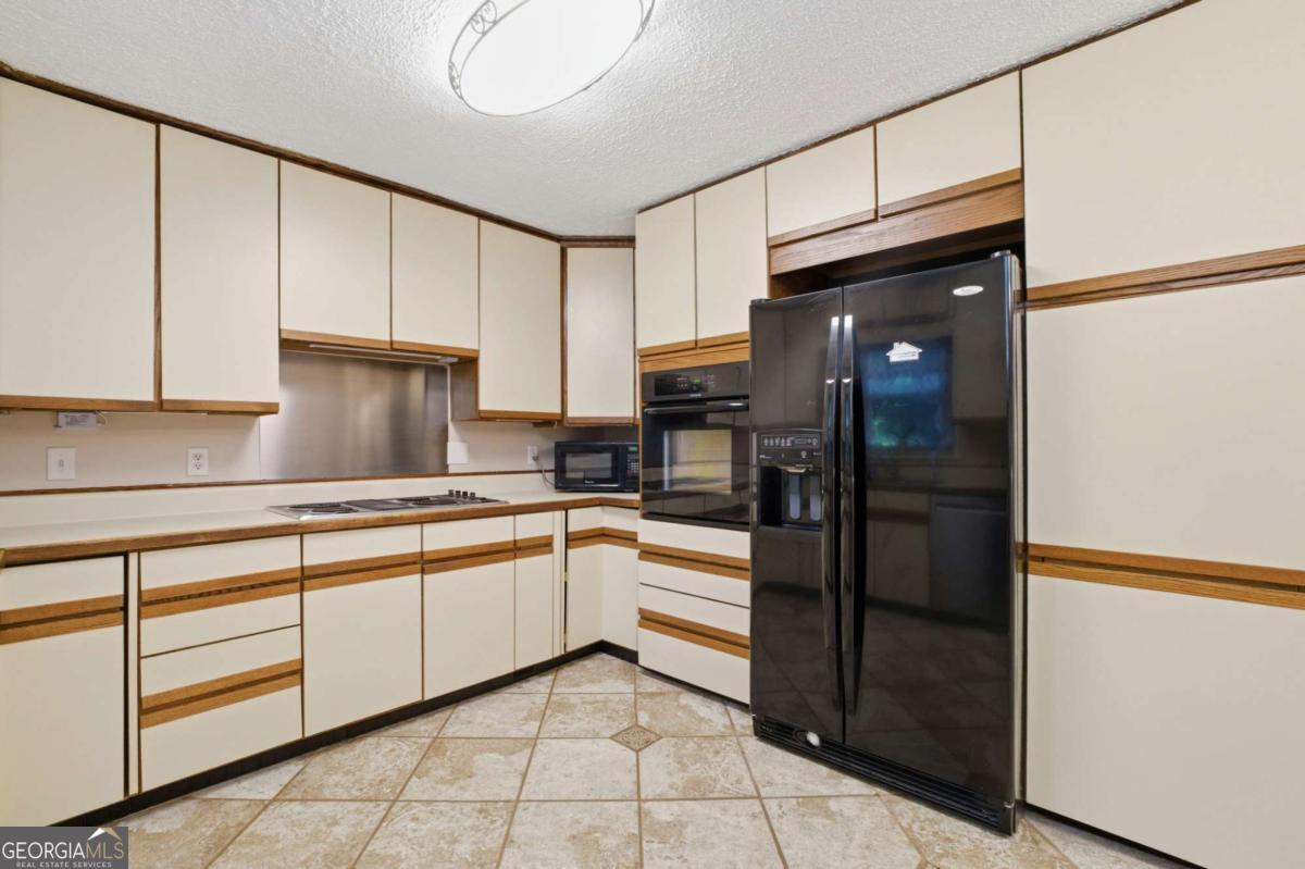 1004 W Lewis Street Rossville GA 30741