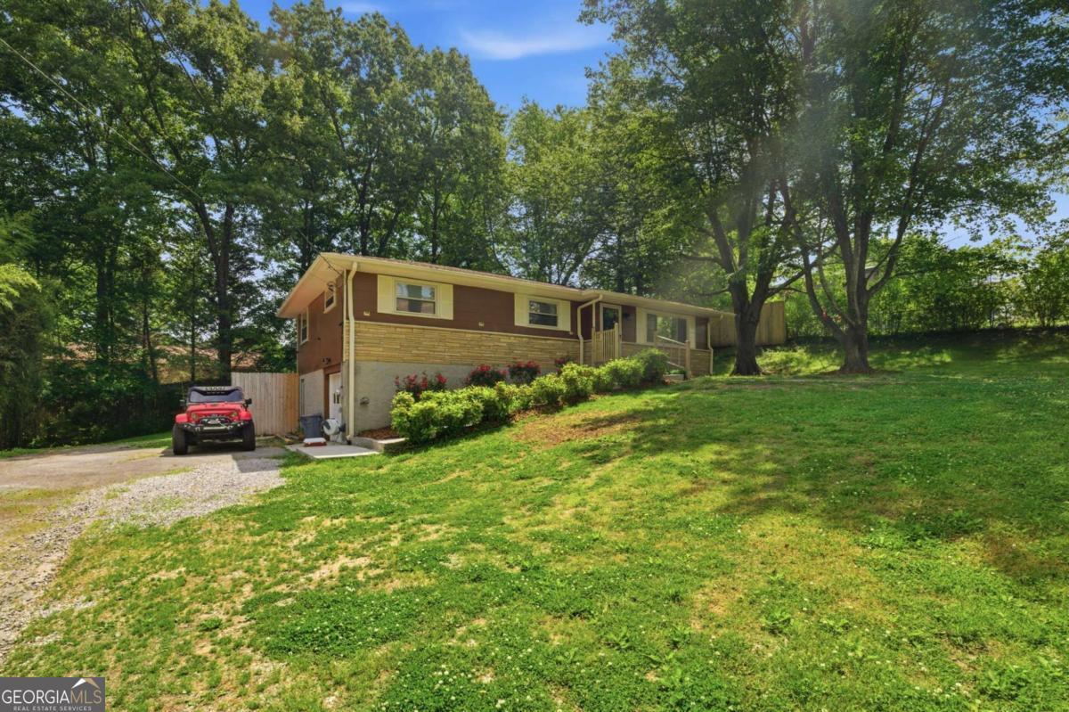 1004 W Lewis Street Rossville GA 30741