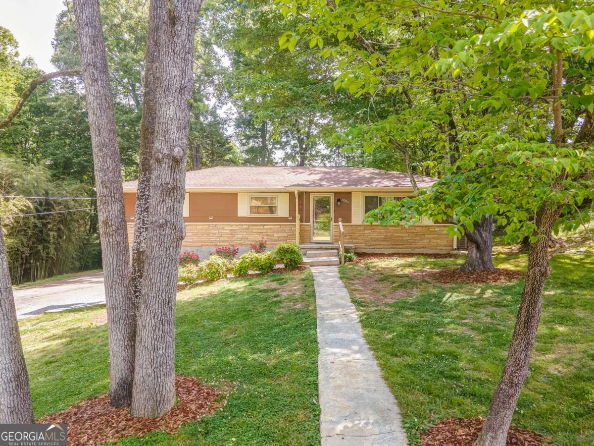 1004 W Lewis Street Rossville GA 30741