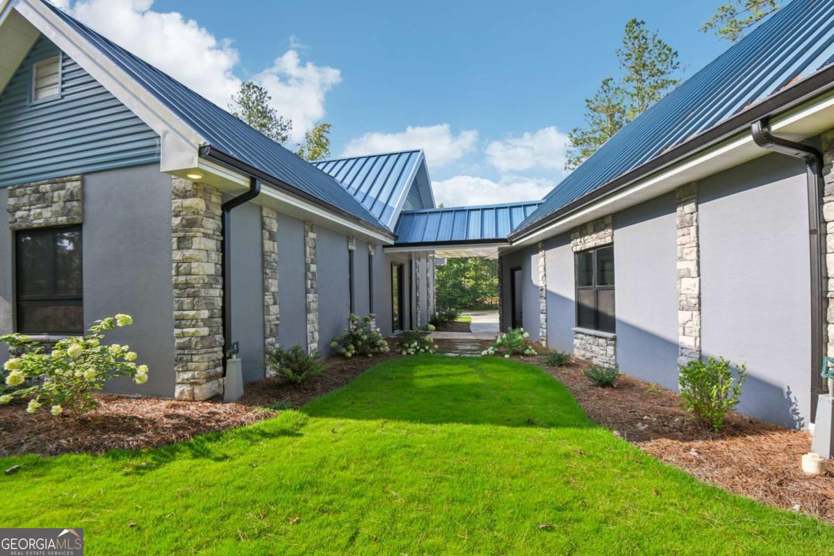 40 Red Oak Circle Buchanan GA 30113