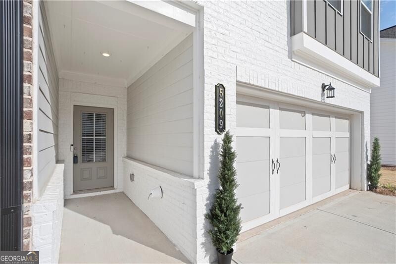 5209 Fox Den Road Oakwood GA 30566