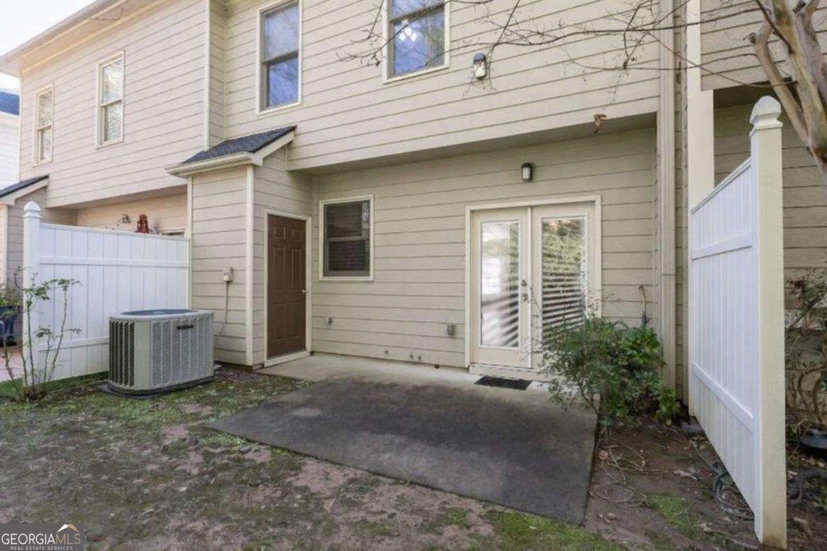 1238 Harris Commons Place Roswell GA 30076