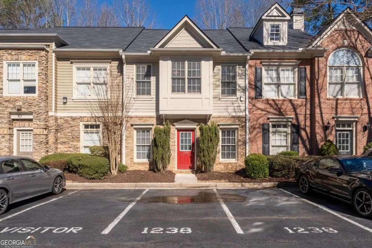 1238 Harris Commons Place Roswell GA 30076