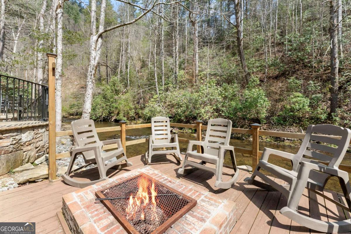 7880 Hiawassee Wilderness Trail Hiawassee GA 30546
