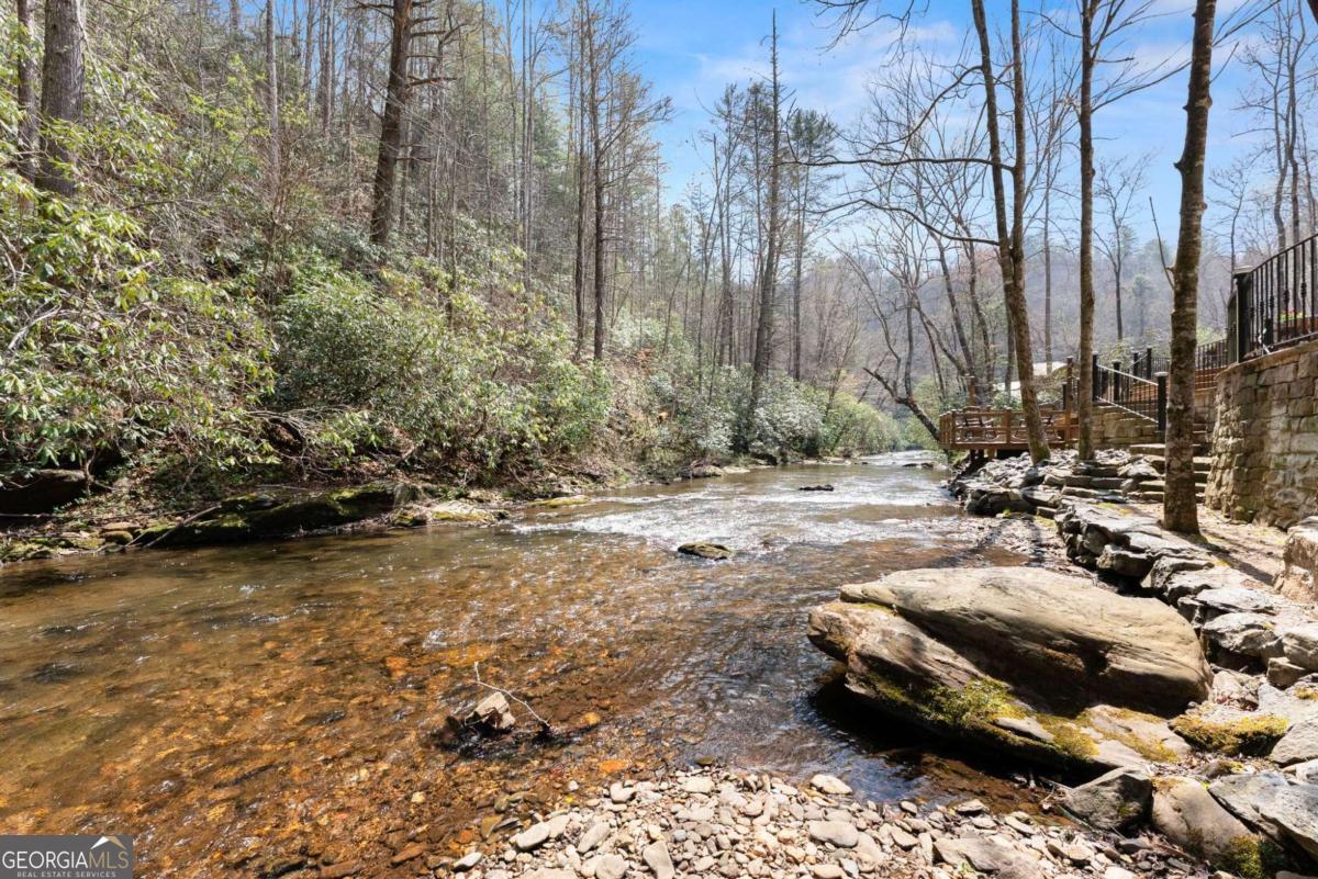 7880 Hiawassee Wilderness Trail Hiawassee GA 30546