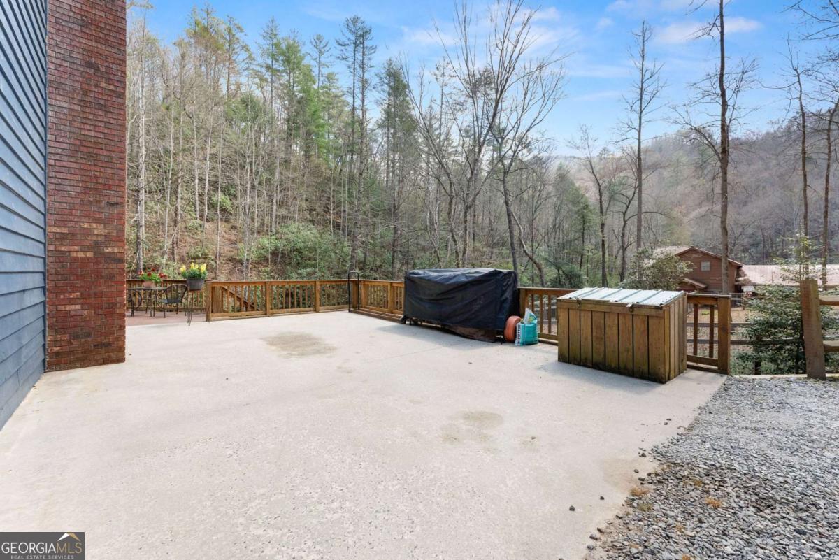 7880 Hiawassee Wilderness Trail Hiawassee GA 30546