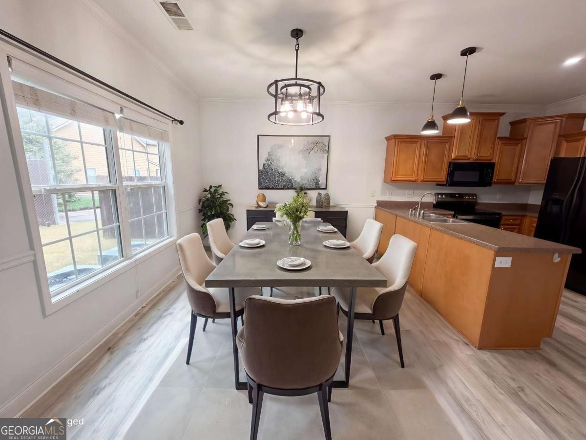 2559 Oakleaf Ridge Lithonia GA 30058