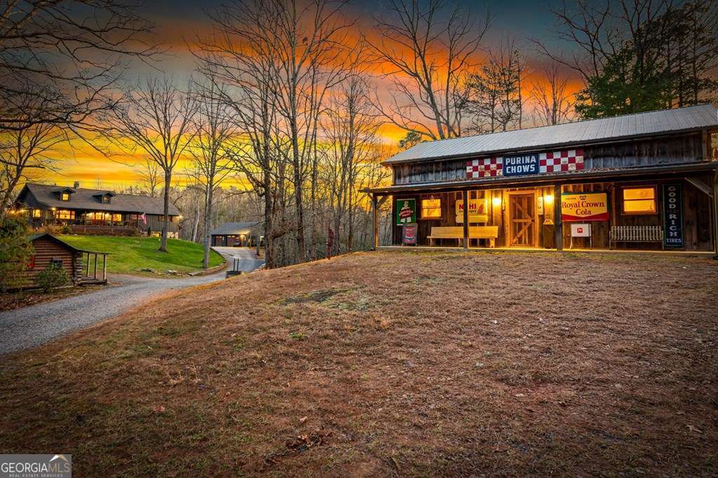 178 Arp Road Mineral Bluff GA 30559