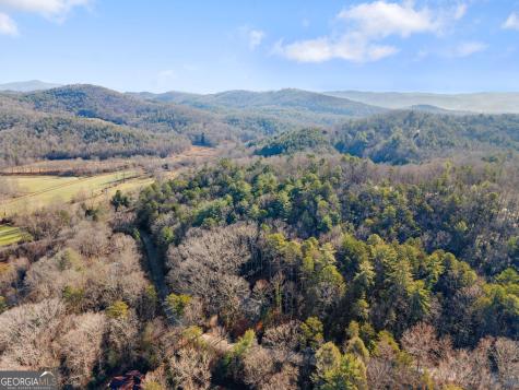1410 Skylake Road Sautee Nacoochee GA 30571