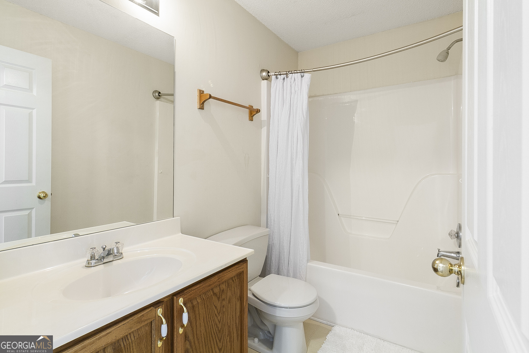 1166 Mandalay Court SW Lilburn GA 30047