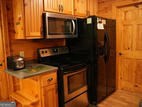 369 Myrna Branch Road Helen GA 30545