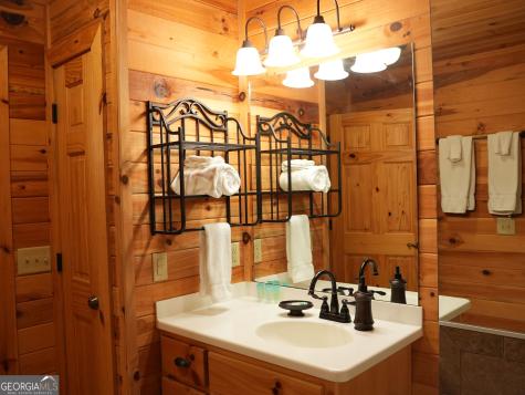 369 Myrna Branch Road Helen GA 30545