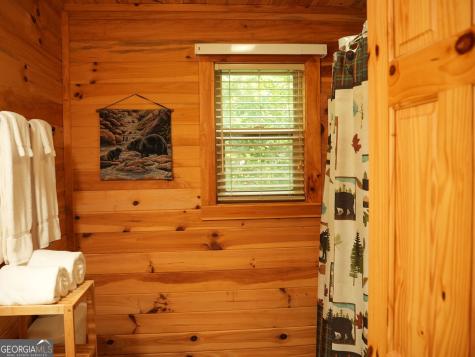 369 Myrna Branch Road Helen GA 30545