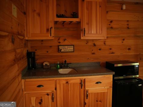369 Myrna Branch Road Helen GA 30545