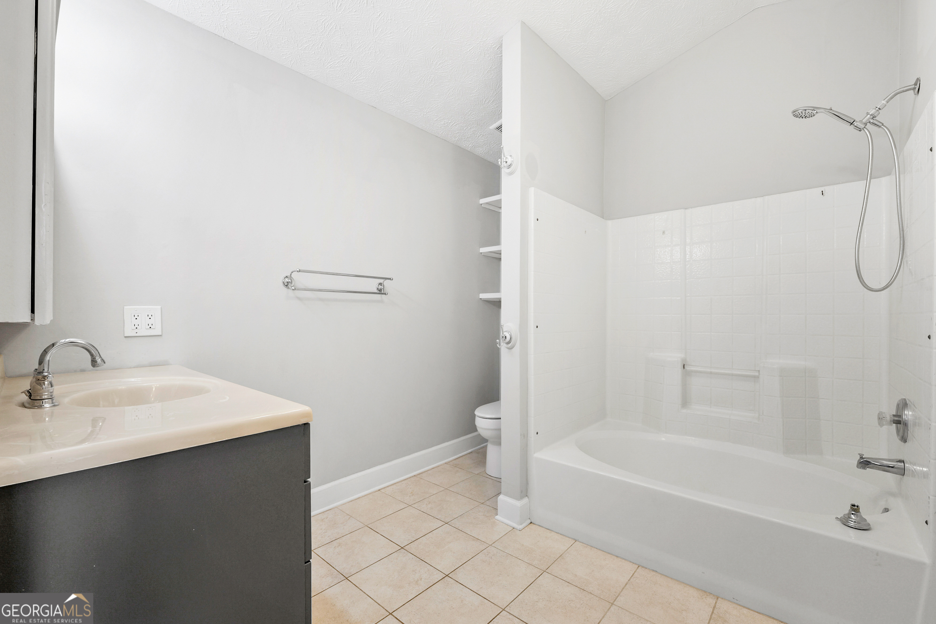108 Nicki Court Hampton GA 30228