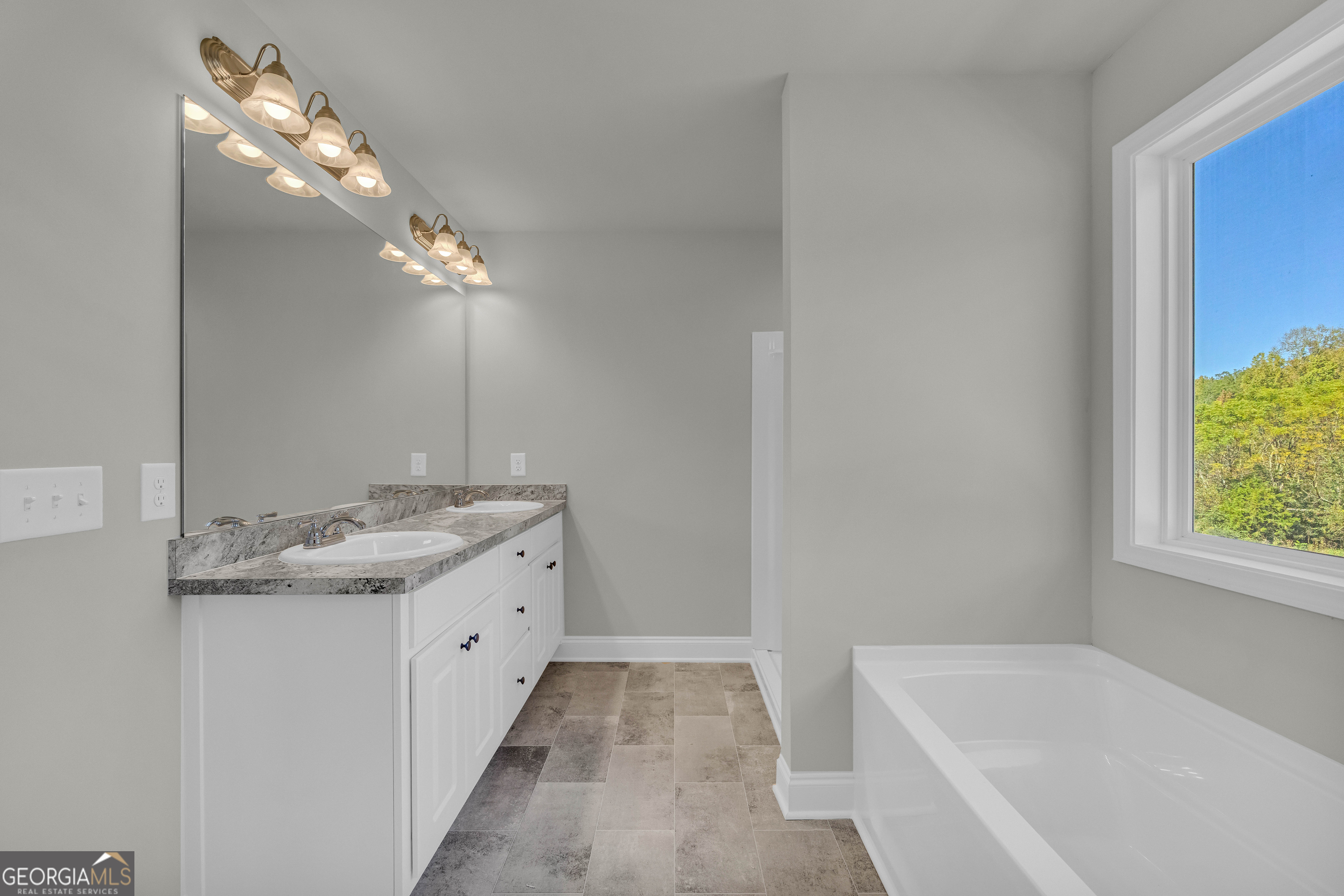 62 Sewell Road Lavonia GA 30553