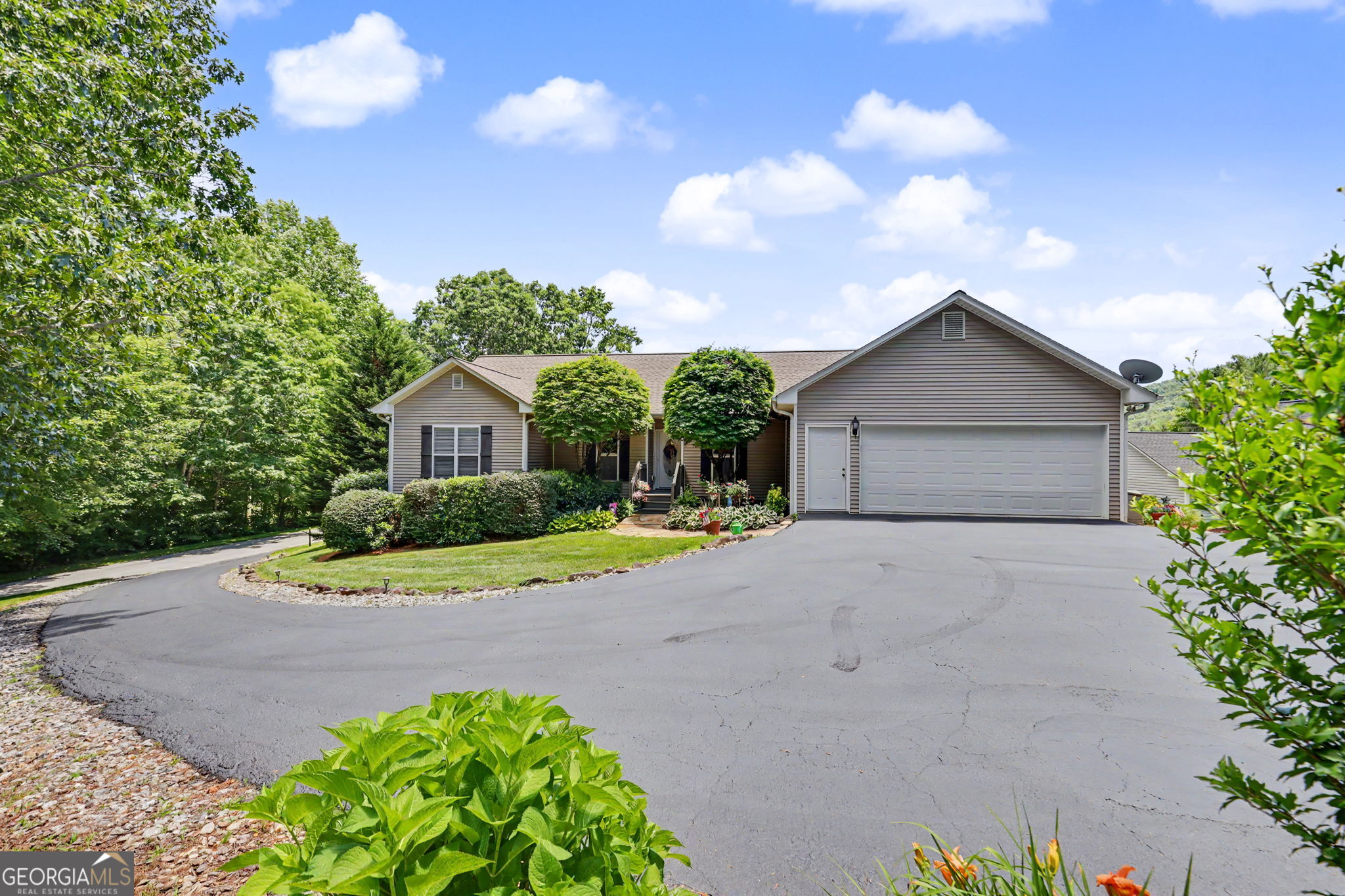 499 Driver Lane Sky Valley GA 30537