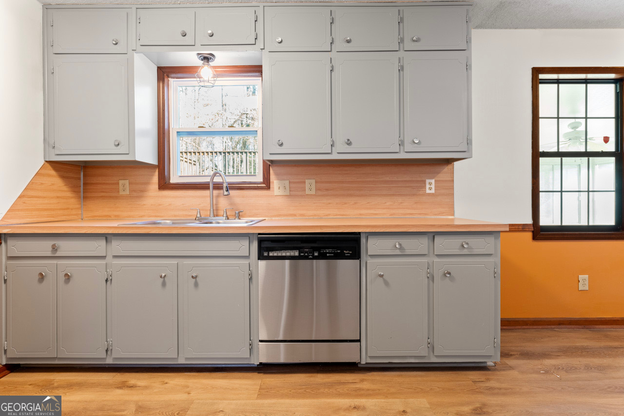 5427 Forest Pines Drive Lithonia GA 30058