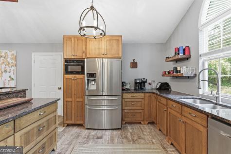 221 Oakdale Drive Cornelia GA 30531